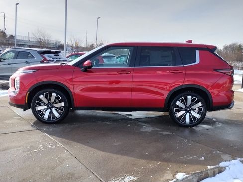 New 2026 Mitsubishi Outlander SE image 20