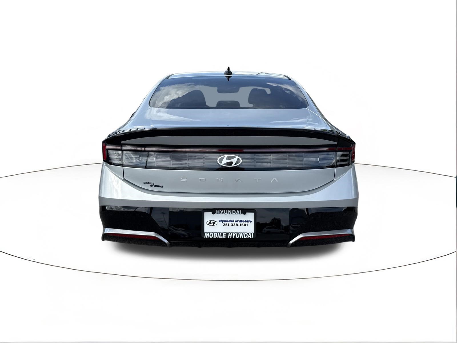 New 2026 Hyundai Sonata SEL FWD image 4