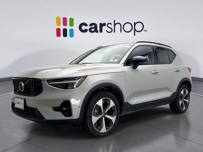 Used 2025 Volvo XC40 B5 Plus