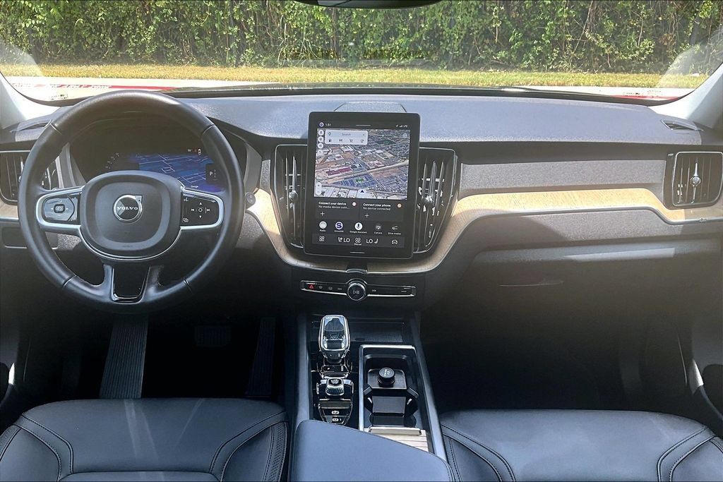 Certified 2026 Volvo XC60 B5 Plus AWD/4WD image 20