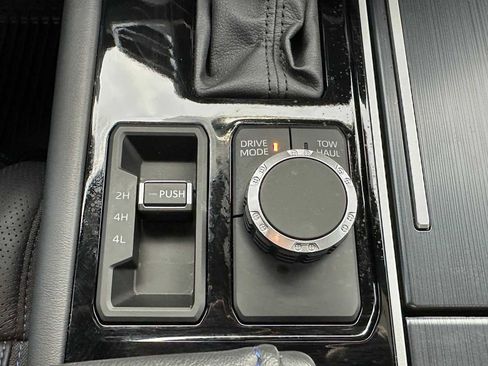 Used 2023 Toyota Tundra Platinum image 32