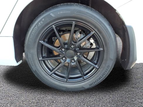 Used 2019 Honda Civic LX image 9