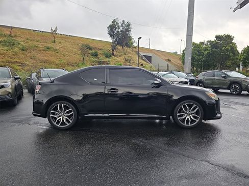 Used 2015 Scion tC image 8
