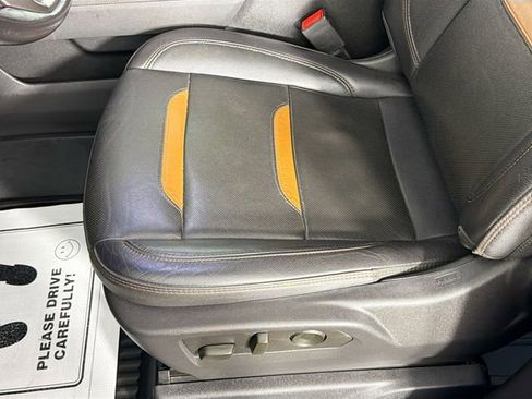 Used 2022 GMC Sierra 1500 AT4 w/ AT4 Premium Package image 19