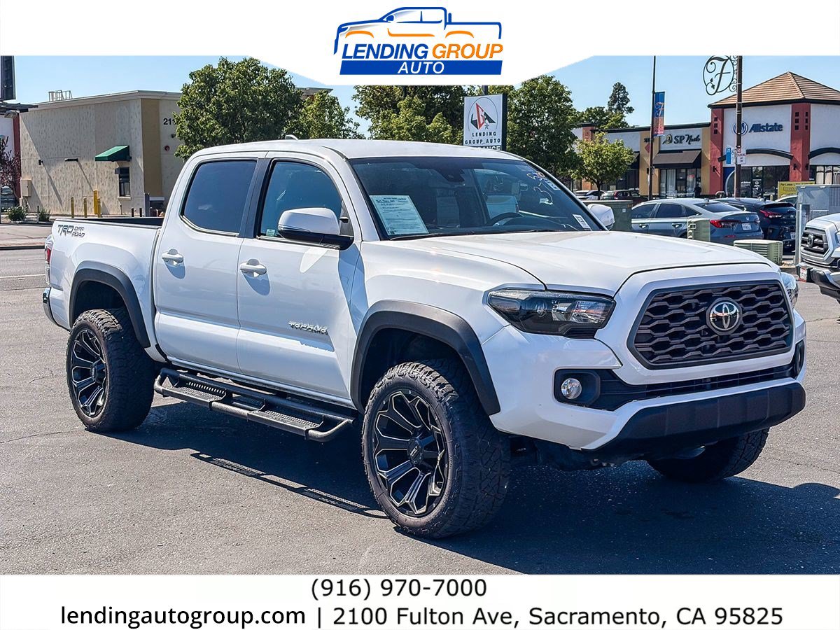 Used 2023 Toyota Tacoma TRD Off-Road RWD image 5