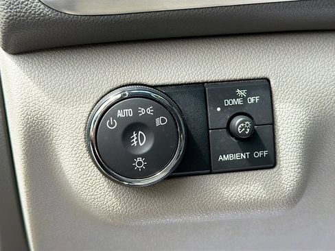 Used 2017 GMC Acadia Limited SLT AWD/4WD image 10