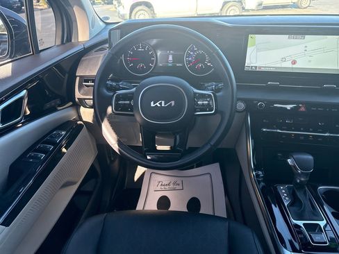 Used 2022 Kia Carnival SX FWD image 16