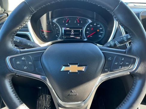 Used 2018 Chevrolet Equinox Premier image 24