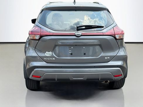 Used 2023 Nissan Kicks SR FWD image 6
