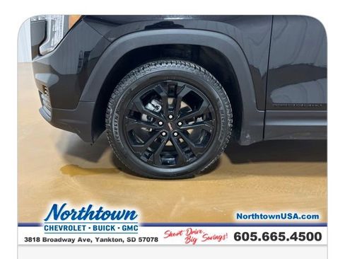 Used 2022 GMC Terrain SLE w/ Elevation Edition image 27