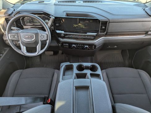 Used 2024 GMC Sierra 1500 SLE image 15