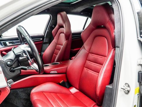 Used 2020 Porsche Panamera GTS image 38