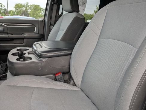 Used 2024 RAM 2500 Big Horn AWD/4WD image 20
