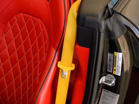 Used 2017 Ferrari California T image 43