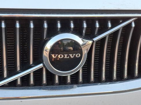 Used 2020 Volvo XC90 T5 Momentum AWD/4WD image 8