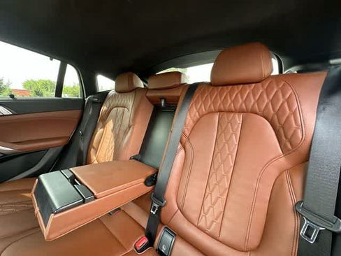 Used 2023 BMW X6 xDrive40i w/ Executive Package AWD/4WD image 18