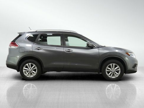 Used 2016 Nissan Rogue SV AWD/4WD image 6
