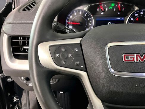 Used 2024 GMC Terrain SLT FWD image 23