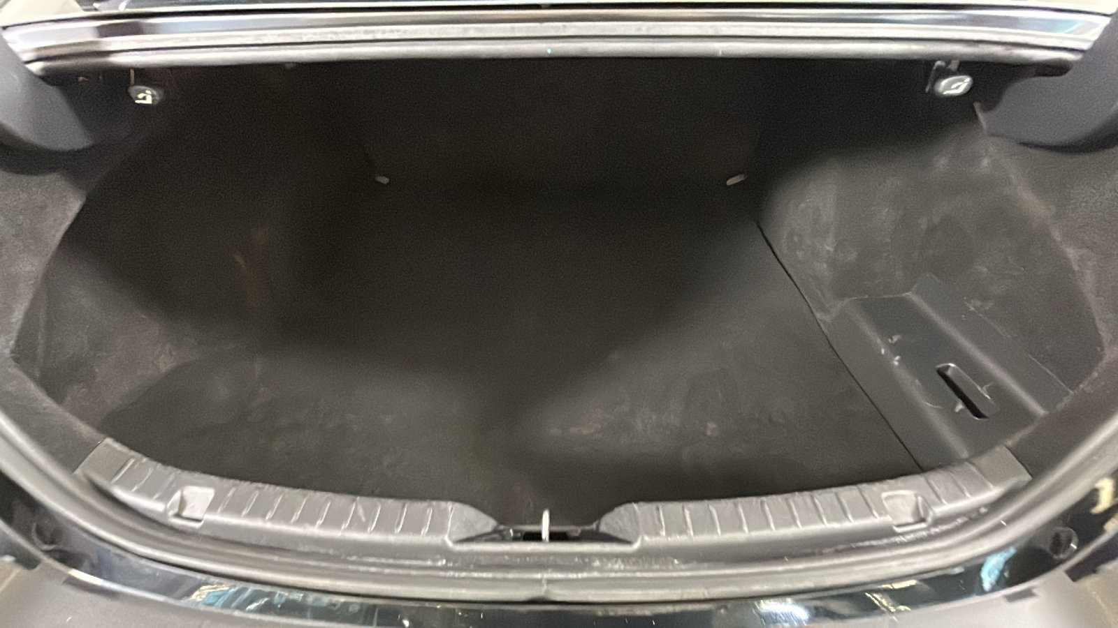 Used 2024 MAZDA MAZDA3 s FWD image 33