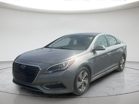Used 2017 Hyundai Sonata Limited FWD image 12