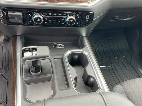 New 2026 GMC Sierra 1500 Elevation image 19