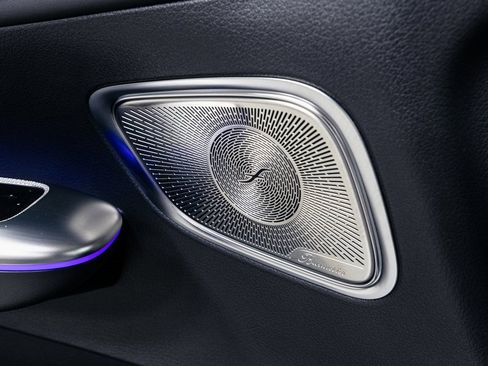 Used 2025 Mercedes-Benz GLC 63 AMG S image 7