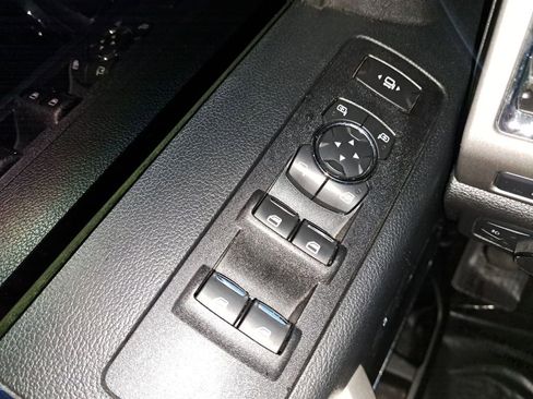 Used 2018 Ford F250 Lariat w/ Lariat Value Package image 25