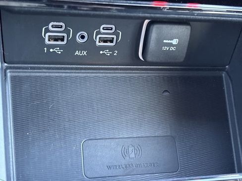 Used 2023 Jeep Grand Cherokee Altitude image 36