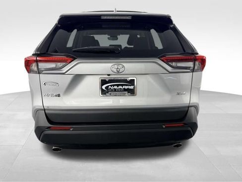 Used 2022 Toyota RAV4 XLE Premium FWD image 8