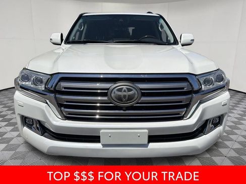 Used 2016 Toyota Land Cruiser AWD/4WD image 2