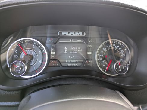 Used 2024 RAM 2500 Laramie w/ Safety Group image 20