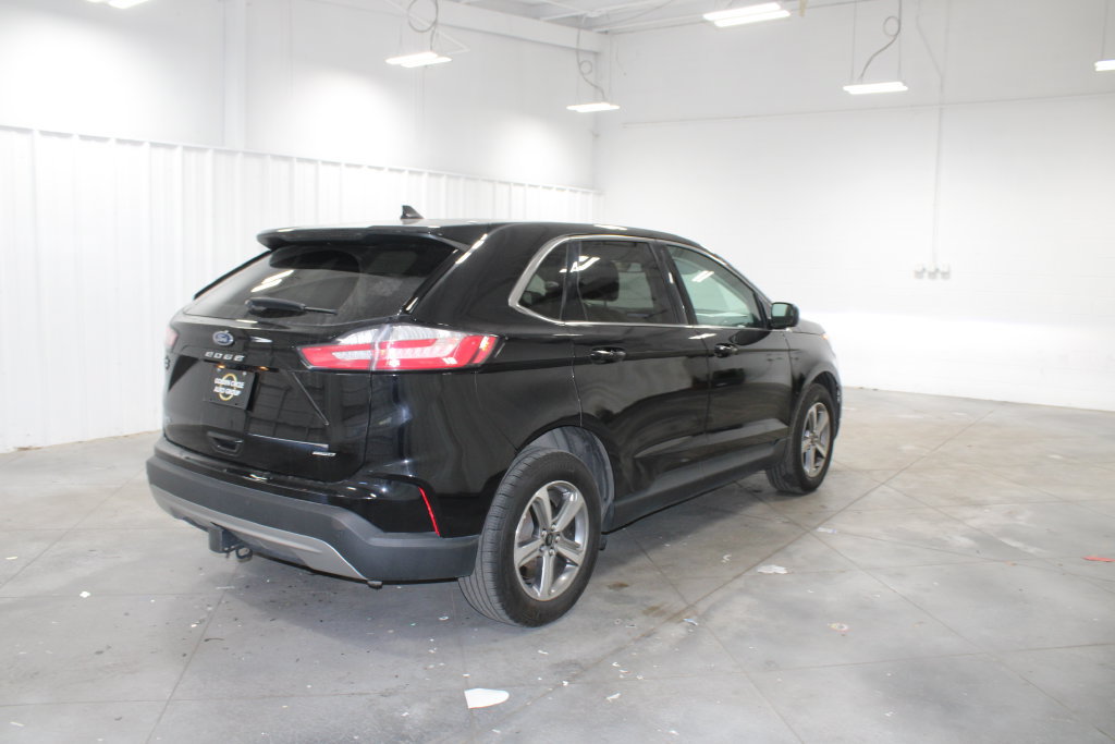 Used 2024 Ford Edge SEL w/ Convenience Package AWD/4WD image 9