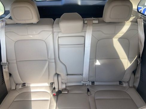 Used 2022 Lincoln Corsair AWD w/ Equipment Group 101A image 27