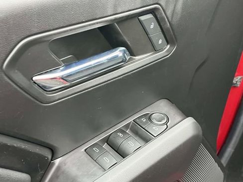 Used 2023 Chevrolet Colorado LT w/ LT Convenience Package RWD image 16