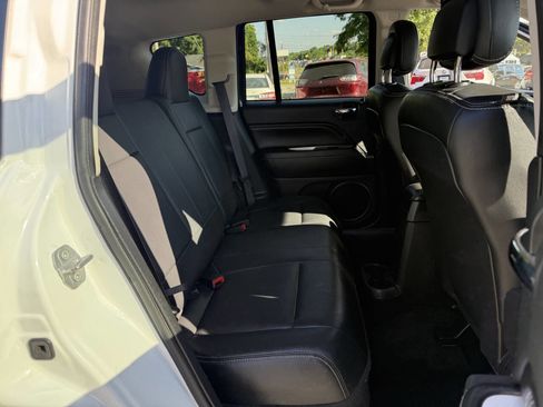 Used 2017 Jeep Compass High Altitude AWD/4WD image 16