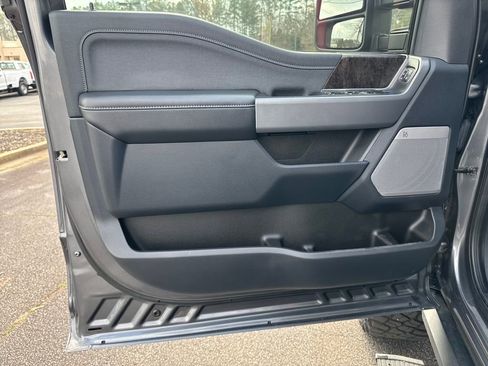 Used 2023 Ford F250 Lariat w/ Lariat Ultimate Package image 10