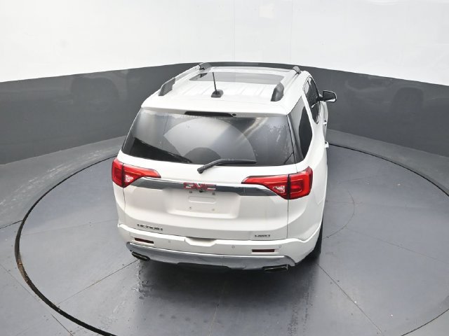 Used 2018 GMC Acadia Denali w/ Technology Package AWD/4WD image 27