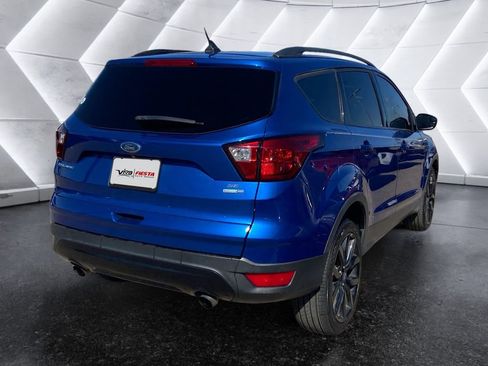 Used 2019 Ford Escape SE image 4