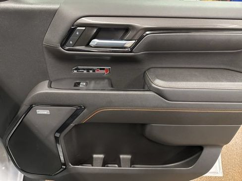 Used 2023 GMC Sierra 1500 AT4 w/ AT4 Preferred Package AWD/4WD image 27
