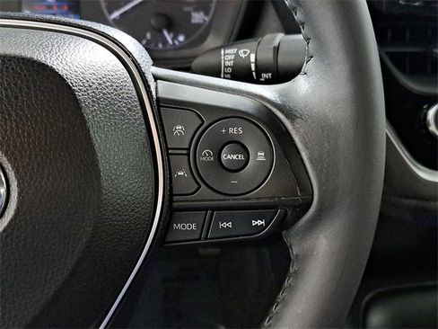 Used 2023 Toyota Corolla SE image 25