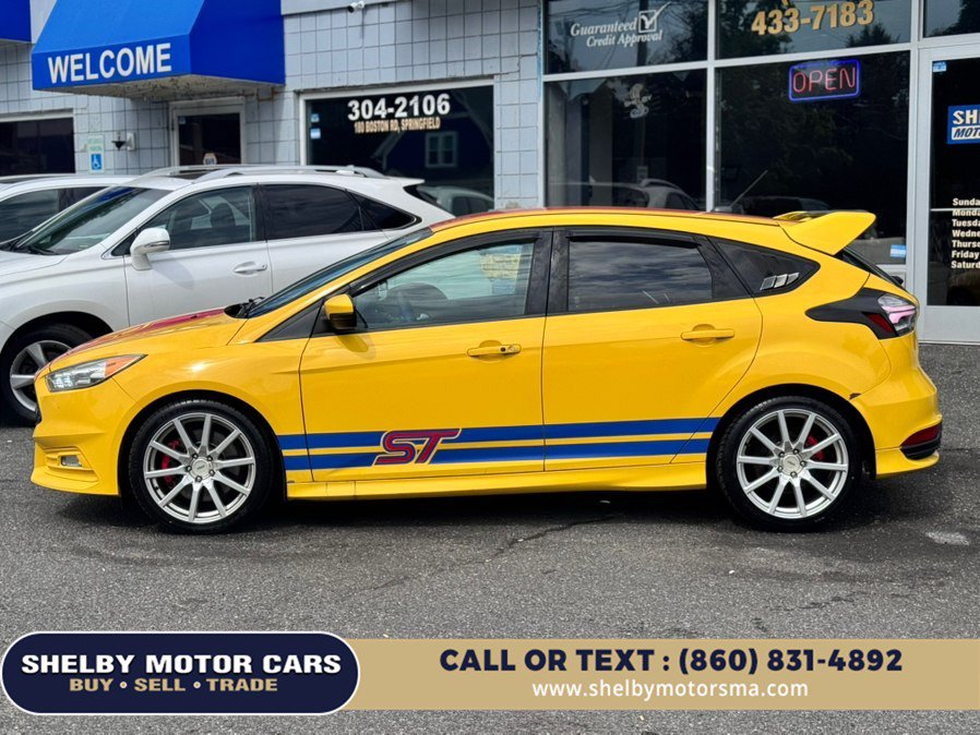 Used 2017 Ford Focus ST FWD image 8