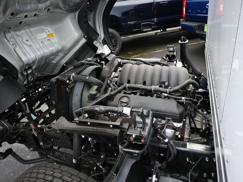 New 2025 Isuzu NPR RWD image 14