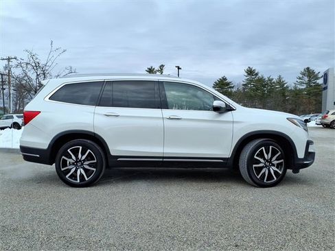 Used 2021 Honda Pilot Touring image 2