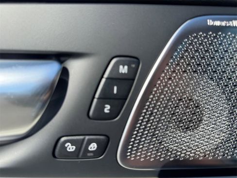 New 2026 Volvo XC60 T8 Ultra w/ Protection Package Premier image 10