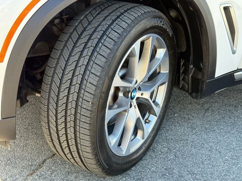 Certified 2022 BMW X5 xDrive40i image 19