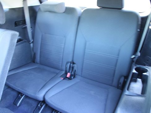 Used 2020 Kia Sorento LX FWD image 14