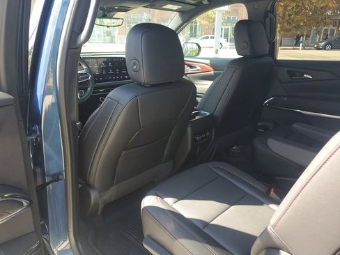 New 2026 Chevrolet Traverse Z71 w/ Enhanced Driving Package image 16