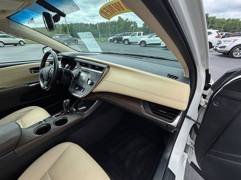 Used 2014 Toyota Avalon XLE Premium FWD image 27
