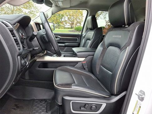 Used 2022 RAM 1500 Laramie image 16