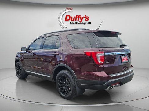 Used 2018 Ford Explorer XLT w/ Equipment Group 201A AWD/4WD image 15